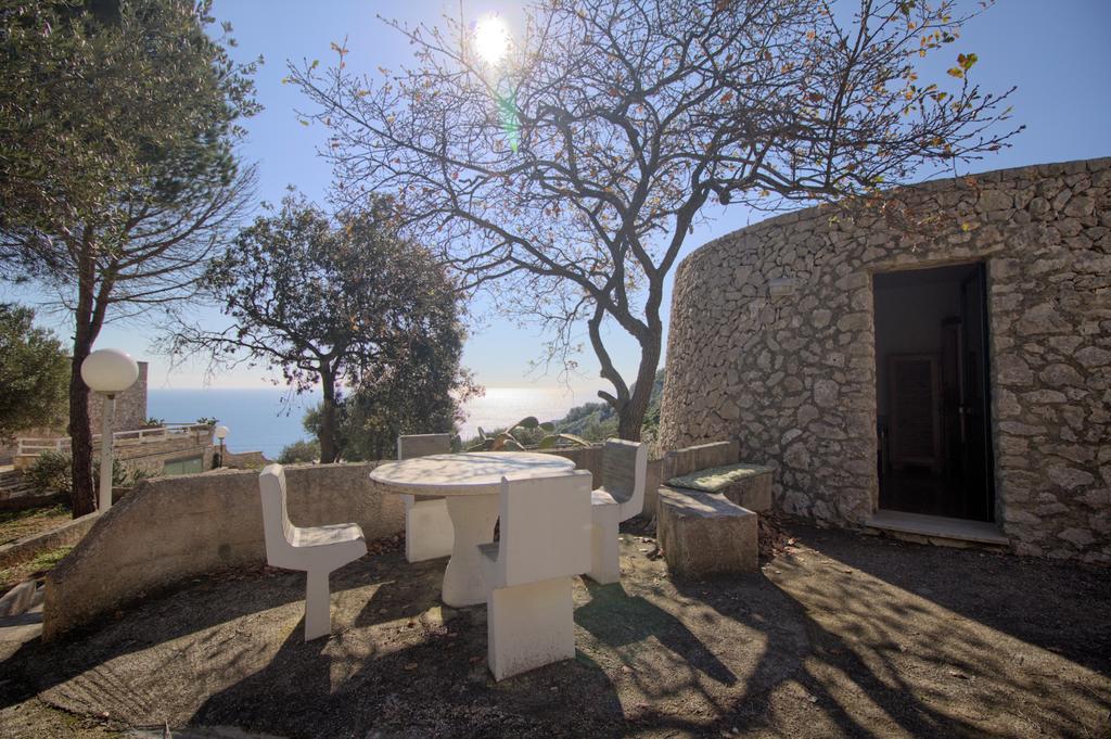 Апартаменти Scogliera Del Gabbiano Santa Maria di Leuca Екстер'єр фото