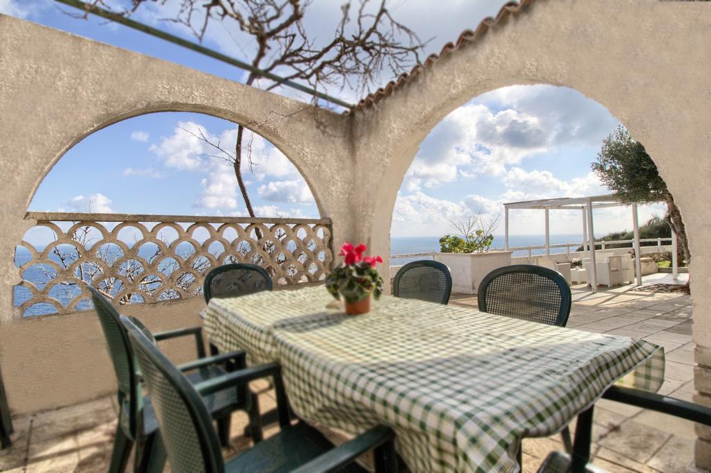 Апартаменти Scogliera Del Gabbiano Santa Maria di Leuca Екстер'єр фото