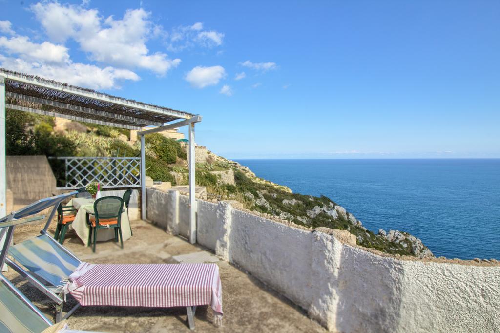 Апартаменти Scogliera Del Gabbiano Santa Maria di Leuca Екстер'єр фото