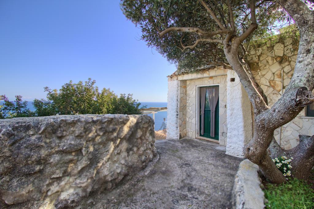 Апартаменти Scogliera Del Gabbiano Santa Maria di Leuca Екстер'єр фото